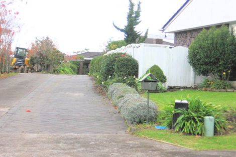 Photo of property in 7 Oleander Point, Farm Cove, Auckland, 2012