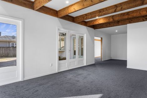 Photo of property in 69 Memorial Avenue, Ilam, Christchurch, 8053