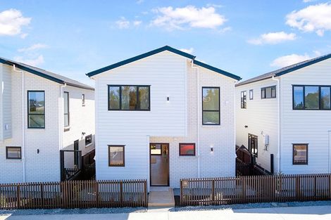 Photo of property in 15 Octans Road, Westgate, 0814