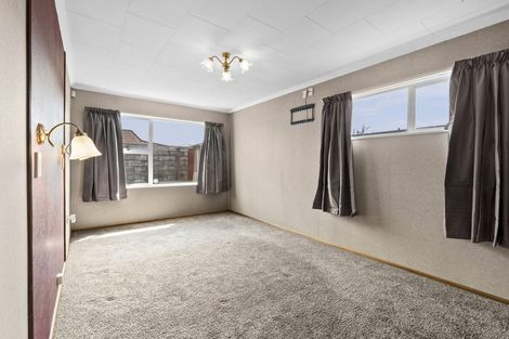 Photo of property in 48 Fulford Street, New Plymouth, 4310