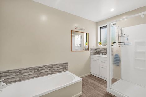 Photo of property in 10 Courtfield Close, Parklands, Christchurch, 8083