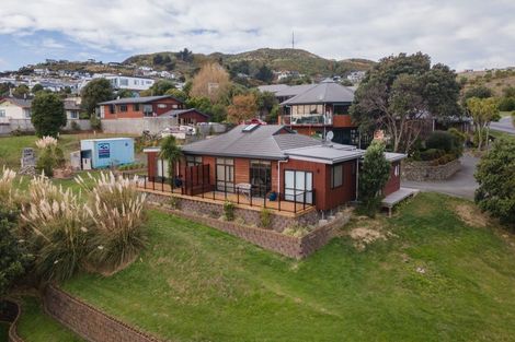 Photo of property in 8 Papakowhai Road, Papakowhai, Porirua, 5024
