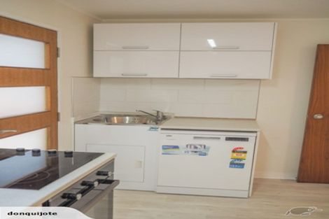 Photo of property in 164 Sunset Road, Unsworth Heights, Auckland, 0632