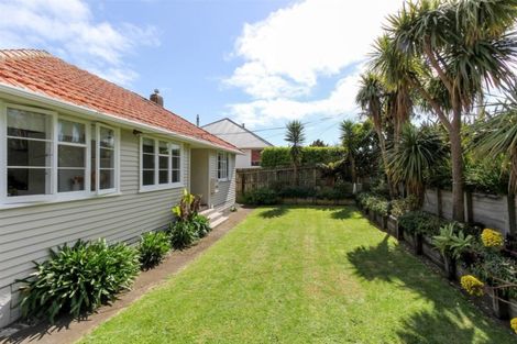 Photo of property in 20 Fitzroy Road, Fitzroy, New Plymouth, 4312