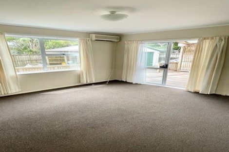 Photo of property in 37a Neal Avenue, Glenfield, Auckland, 0629