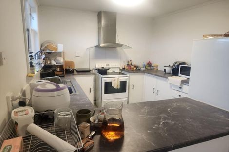 Photo of property in 12 Beauchamp Street, Tawa, Wellington, 5028