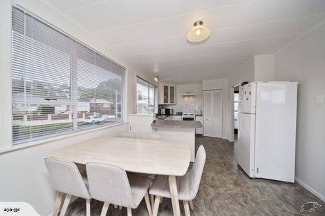 Photo of property in 33 Rosendale Avenue, Spotswood, New Plymouth, 4310