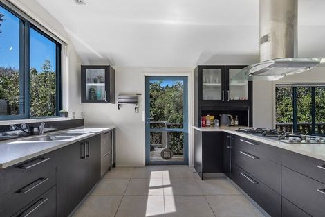 Photo of property in 5 Williams Street, Sunshine Bay, Queenstown, 9300