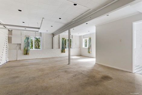 Photo of property in 7 Chelsea View Drive, Chatswood, Auckland, 0626