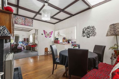 Photo of property in 117 Forest Lake Road, Forest Lake, Hamilton, 3200