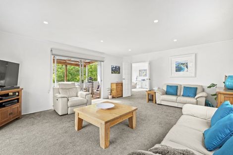 Photo of property in 22 Gails Drive, Okura, Albany, 0792