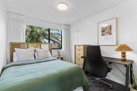 Photo of property in 14 Pahi Place, West Harbour, Auckland, 0618