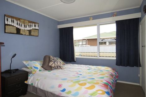Photo of property in 12 John Street, Levin, 5510
