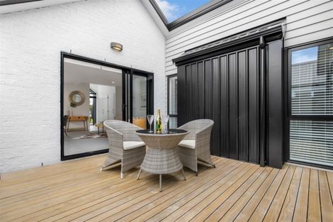 Photo of property in 7 Parachute Crescent, Papakura, 2110