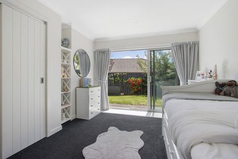 Photo of property in 12 Haden Place, Omokoroa, 3114