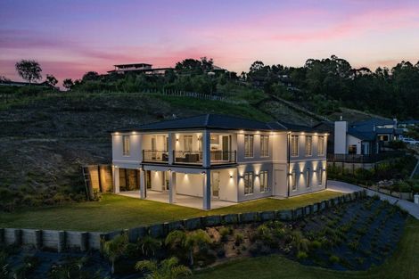 Photo of property in 1 Ridgeway Terrace, Taradale, Napier, 4112