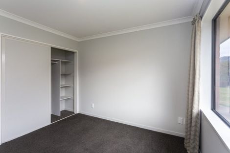 Photo of property in 17 Lloyds Close, Rolleston, 7614