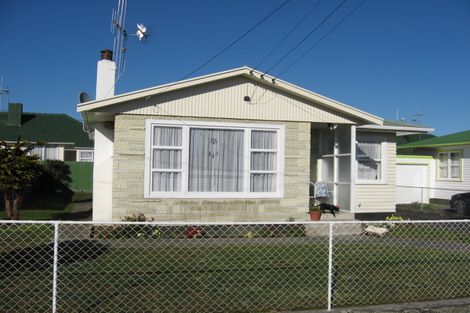 Photo of property in 8 Linley Place, Levin, 5510