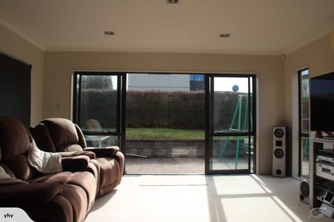 Photo of property in 15 Toscana Drive, Karaka, Papakura, 2113