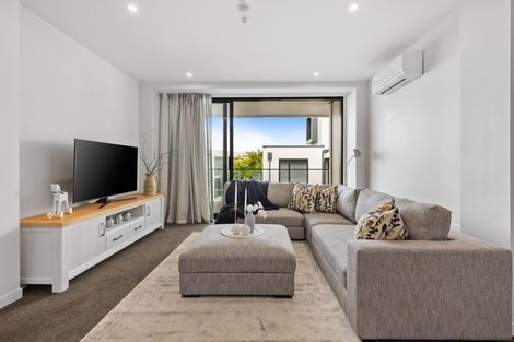 Photo of property in 106/8a Lake Pupuke Drive, Takapuna, Auckland, 0622