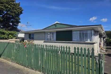 Photo of property in 1/728 Fergusson Drive, Elderslea, Upper Hutt, 5018