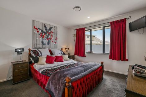 Photo of property in 2/183a Palmers Road, New Brighton, Christchurch, 8083