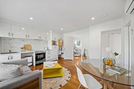 Photo of property in 4/23 Belle Vue Avenue, Northcote Point, Auckland, 0627