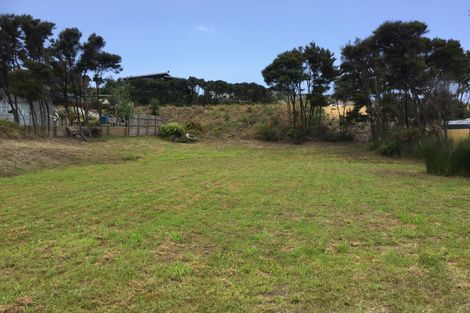 Photo of property in 13 Seabreeze Road, Mangawhai Heads, Mangawhai, 0505