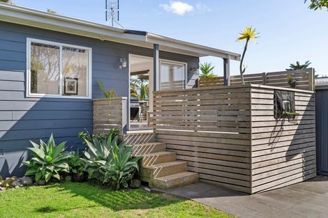 Photo of property in 3 Marjorie Lane, Papamoa Beach, Papamoa, 3118