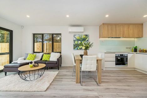 Photo of property in 13b Renata Crescent, Te Atatu Peninsula, Auckland, 0610