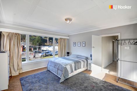 Photo of property in 322 Kaikorai Valley Road, Bradford, Dunedin, 9011