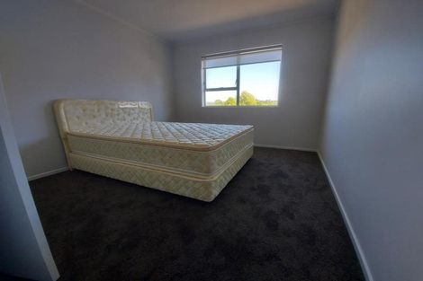 Photo of property in 34 Preston Avenue, Henderson, Auckland, 0610