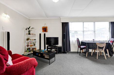 Photo of property in 33a Maire Street, Inglewood, 4330