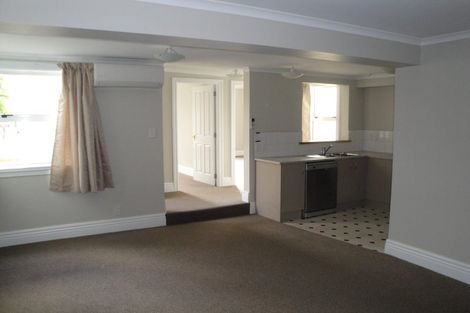 Photo of property in 4/112 Austin Street, Mount Victoria, Wellington, 6011