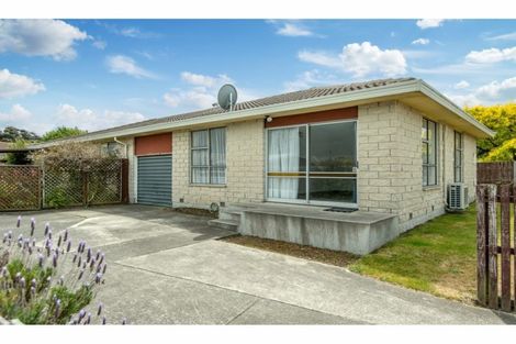 Photo of property in 1/6 Portnall Place, Parklands, Christchurch, 8083
