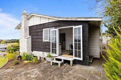 Photo of property in 69 Grey Street, Waitara, 4320