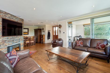 Photo of property in 29 Hyde Road, Rothesay Bay, Auckland, 0630