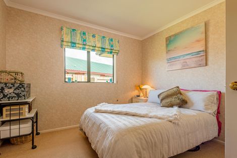 Photo of property in 7 Strachan Way, Highbury, Palmerston North, 4412