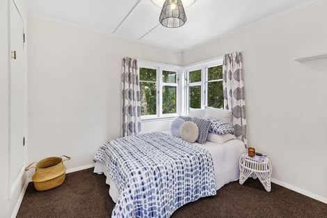 Photo of property in 8 Collier Avenue, Karori, Wellington, 6012