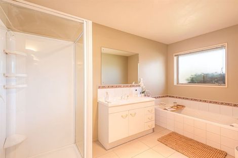 Photo of property in 14 Ashton Mews, Casebrook, Christchurch, 8051