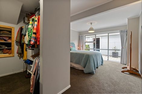 Photo of property in 18a Burma Road, Khandallah, Wellington, 6035