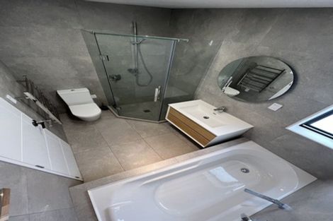 Photo of property in 14a September Place, Forrest Hill, Auckland, 0620