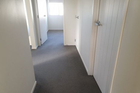 Photo of property in 18/45a Swanson Road, Henderson, Auckland, 0610