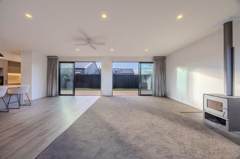 Photo of property in 21 Dunn Street, Lake Hawea, 9382
