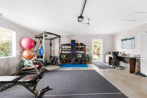 Photo of property in 2 Mckenna Lane, Omokoroa, 3114