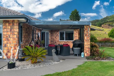 Photo of property in 21 Parker Road, Huntly, 3771