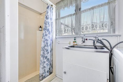 Photo of property in 36 Oxford Street, Fairfield, Hamilton, 3214