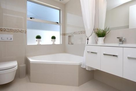 Photo of property in 11a Lucy Road, Bluff Hill, Napier, 4110