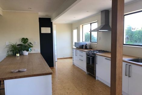 Photo of property in 119 Wairau Road, Oakura, 4314