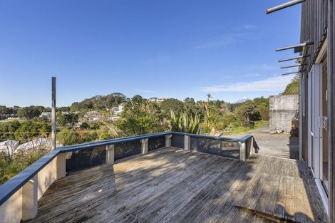 Photo of property in 32 Ngamotu Road, Moturoa, New Plymouth, 4310